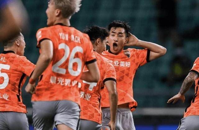 开云体育app官网入口-深足新帅首秀取胜路途很艰辛 神奇换人导演逆转